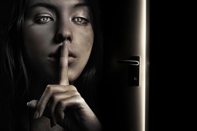 Locali speakeasy con parola segreta