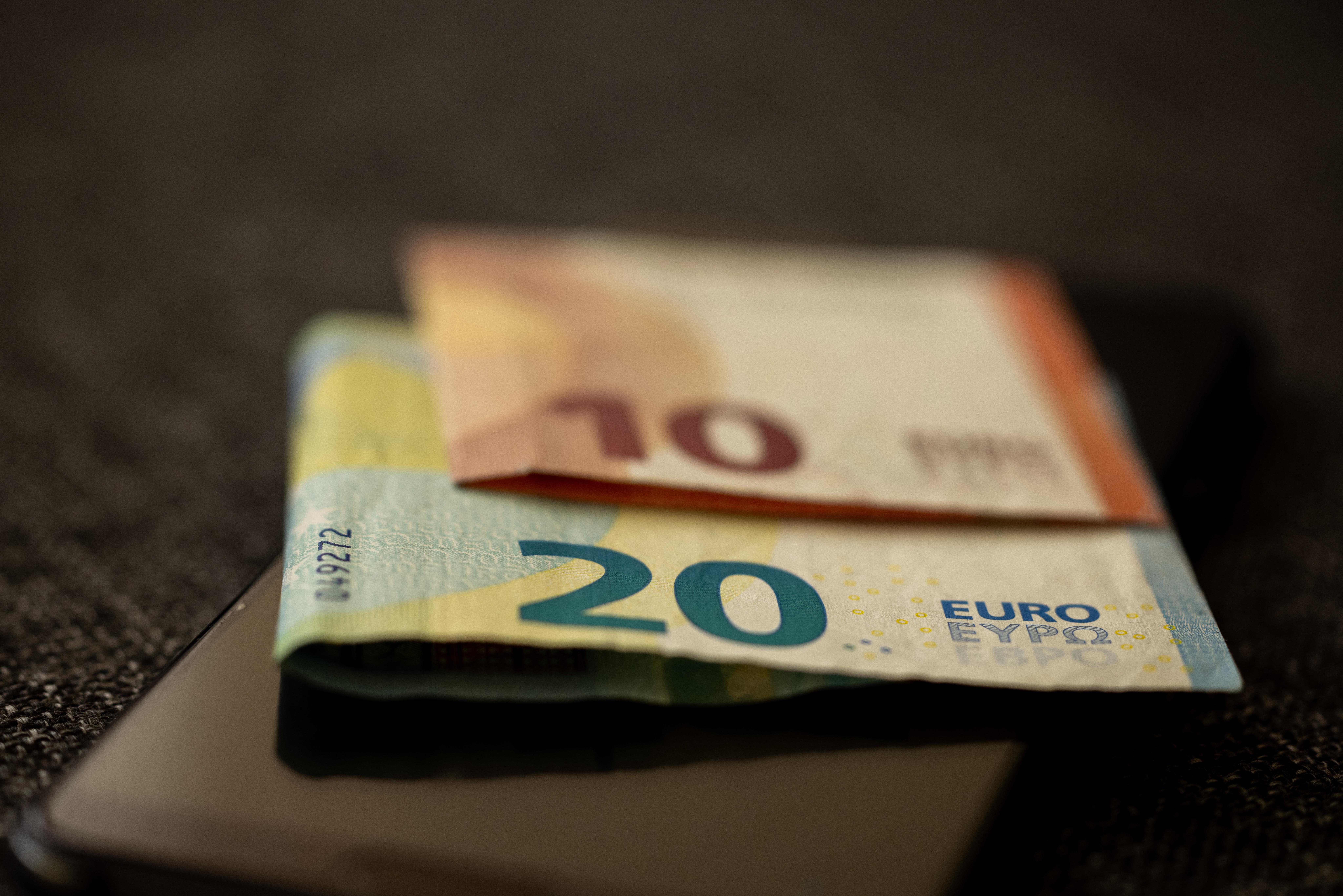 Aumento-Stipendio-in-Austria-e-Adeguamento-all-Inflazione-Come-Funziona-il-Contratto-Collettivo