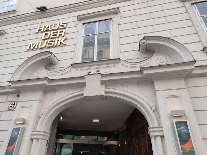 Casa-della-Musica-Haus-der-Musik