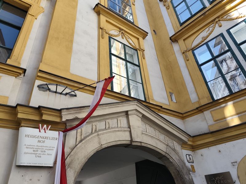 Corte-di-Heiligenkreuz