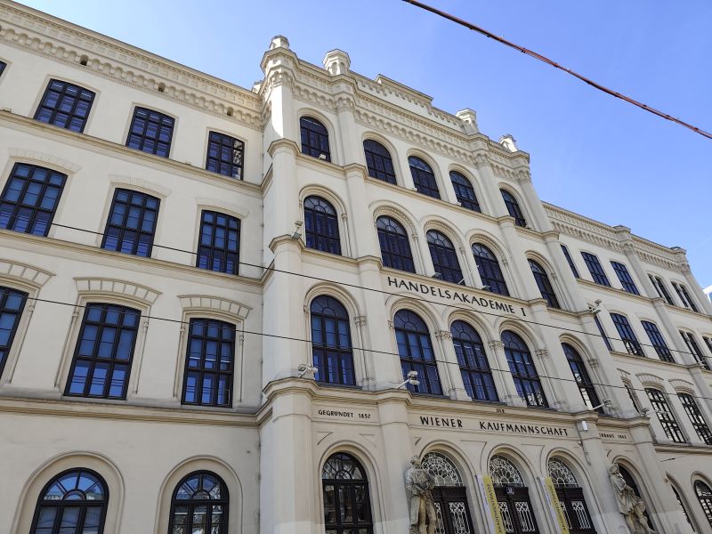 accademia-commerciale-handelsakademie