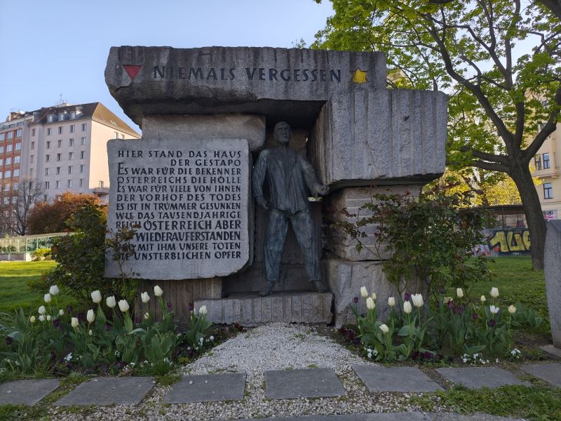 memoriale-per-le-vittime-del-regime-nazista