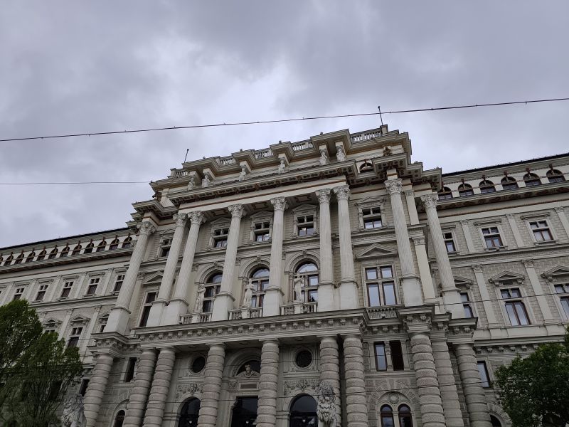 palazzo-di-giustizia-justizpalast