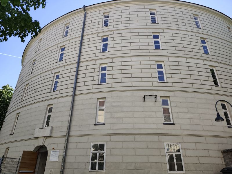 torre-dei-pazzi-narrenturm